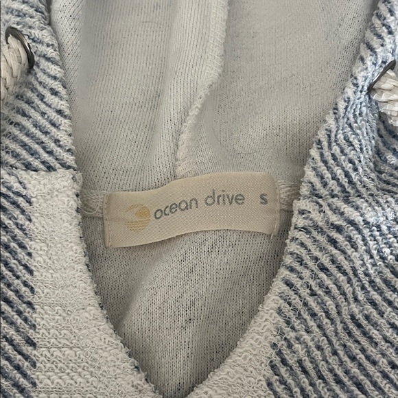 Ocean Drive Blue and White Knit Hoodie - Picture 2 of 4